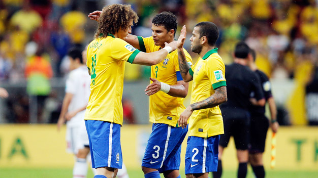 ĐT Brazil: Scolari và chìa khóa ở hàng thủ