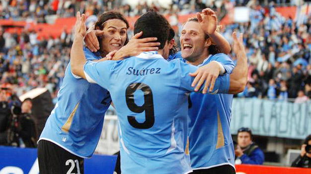 Bóng đá - ĐT Uruguay: Cơ hội cho Forlan, Suarez và Cavani