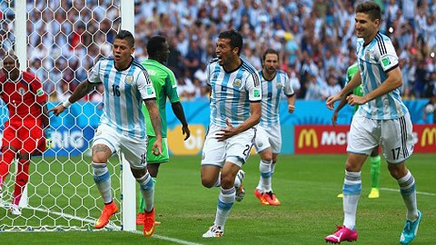 Nigeria 2-3 Argentina: Quà sinh nhật cho Messi