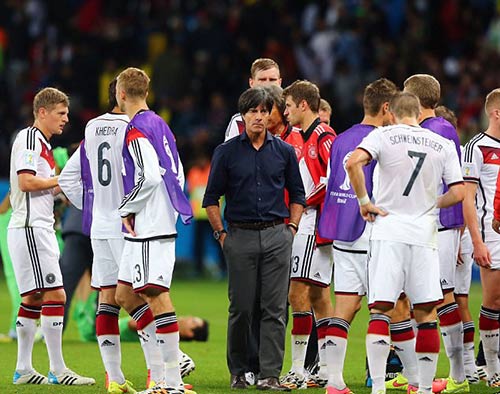 HLV ĐT Đức: Đây là World Cup, không phải đi dạo công viên - 1