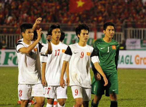 Bóng đá Việt Nam: Ánh sáng và bóng tối - 1