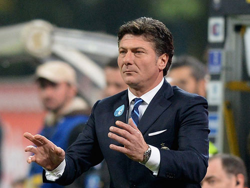 Inter Milan: Liệu Walter Mazzarri có bị sa thải? - 1