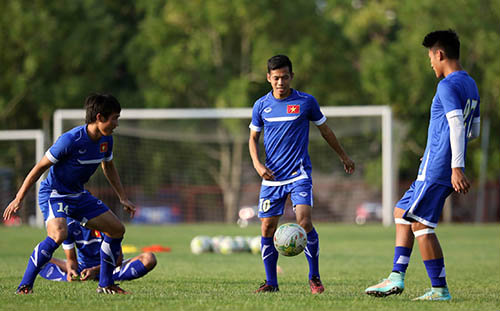HLV Miura: Việt Nam sẽ chơi tấn công trước Malaysia - 1