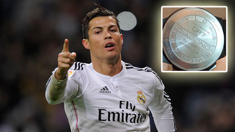 Tri ân đồng đội, Ronaldo dùng đồng hồ hàng hiệu làm quà Giáng sinh