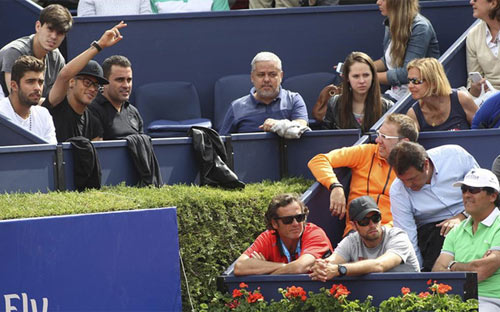 Neymar gây "náo loạn" ở giải tennis Barcelona Open - 4