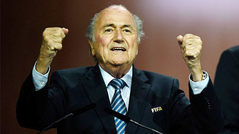 Người trong cuộc thất vọng vì Blatter tiếp tục tại vị