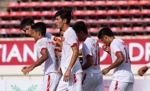 HLV Hoàng Anh Tuấn: 'U19 Việt Nam sẽ hạ Lào để vào chung kết'
