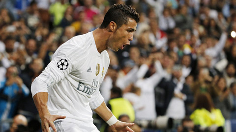 Ronaldo bùng nổ với hat-trick, Real khởi đầu Champions League như mơ
