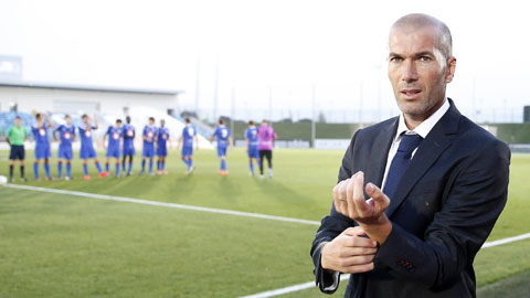 Bóng đá - Zinedine Zidane luyện công chờ thời cầm quân