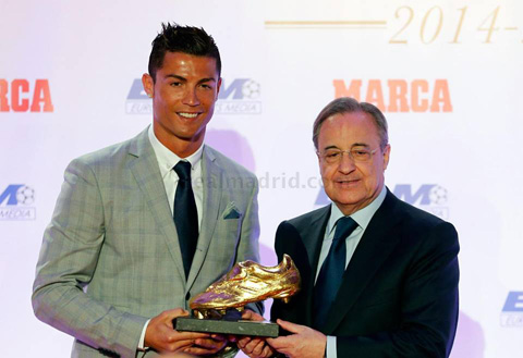 Ronaldo nhận giải thưởng 