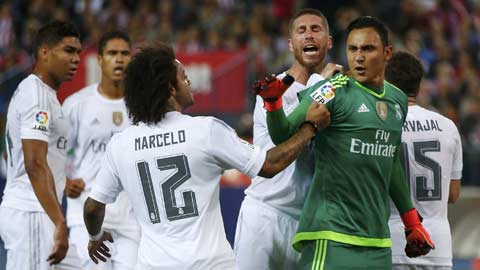 Bóng đá - 7 hình ảnh Benitez biến Real thành đội bóng phòng ngự tốt nhất châu Âu