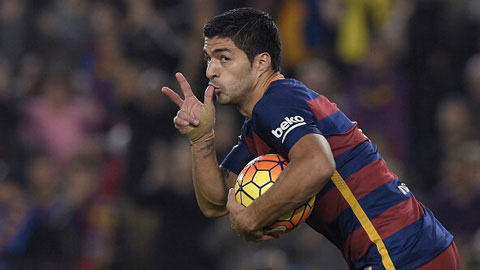 Suarez đánh dấu 1 năm khoác áo Barca bằng hat-trick vào lưới Eibar